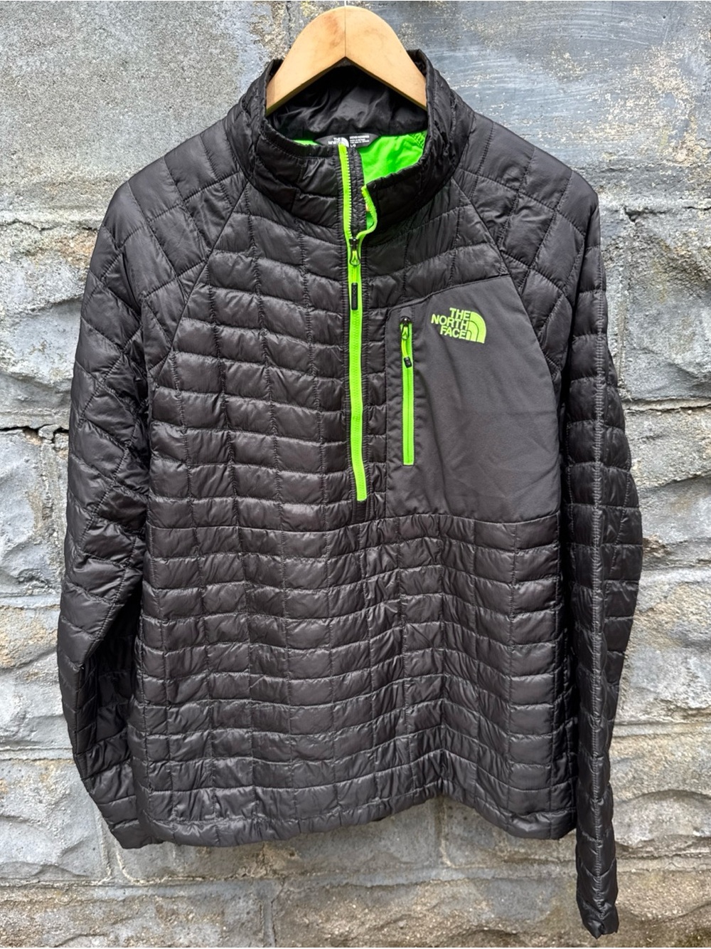 The North Face Thermoball Jacket Men Black Quilted Puffer 1/2 Zip Large Pullover